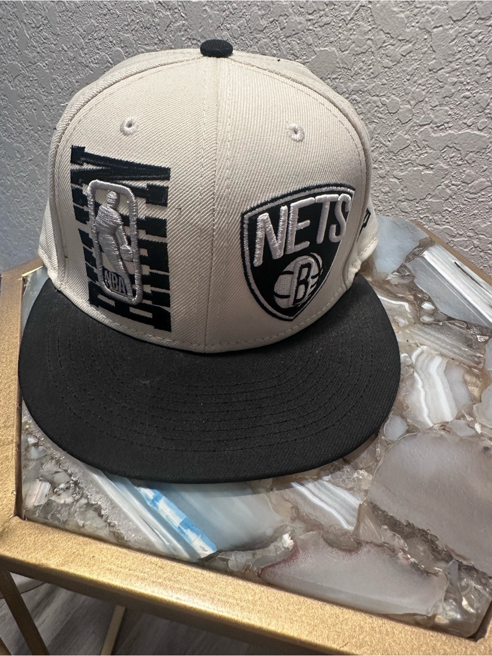 New Era Black & White 9FIFTY Snapback Hat